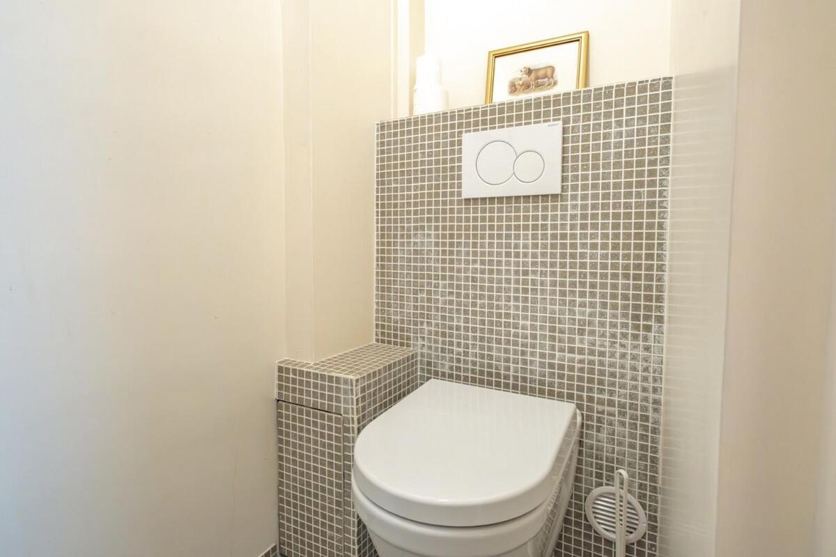 Appartement Invalides Avec Terrasse パリ エクステリア 写真