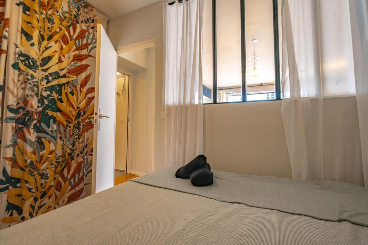 Appartement Invalides Avec Terrasse パリ エクステリア 写真